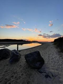 Artist-designed Beach House - Wading River - 6