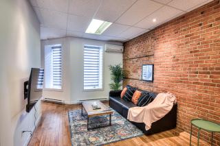 Montreal Nightlife with Sophistication & Style - Newly Renovated Downtown & Plateau - 4