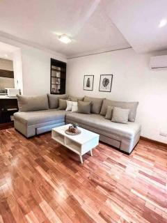 Amplio departamento con patio - Salta - 7