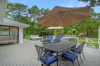 Southampton Retreat: Heated Pool, Hot Tub, Near Beach - Southampton - 8