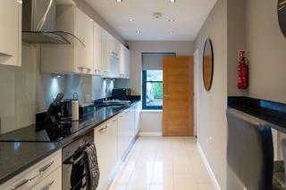 Beautiful 2 Bedroom Home - Cambridge - 1
