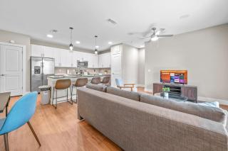 Charming 3BD 2BA with Beautiful Pool in Fort Worth - Fort Worth - 1