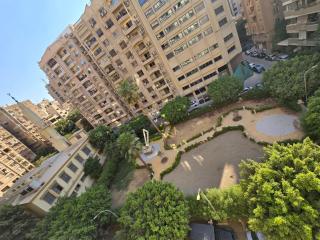 ميدان مسجد الصحابة الدقى مع محى الدين ابوالعزعندنادى الصيد - Il Cairo - 4