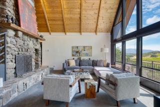 Kenwood Vista by AvantStay 7acres w Pool Fire Pit Vineyard Views - 1
