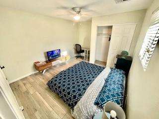 Unity House - Suite 4 in Shared Home - Tempe - 7