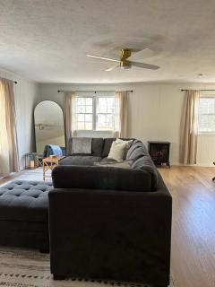 The House On Kings Corner - Mansfield - 6