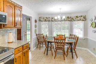 Large Yard and Basketball Hoop Murfreesboro Home! - Murfreesboro - 1
