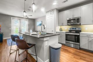 Captivating 1BD1BA Beautiful Pool in Fort Worth - Fort Worth - 4