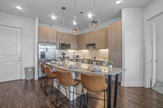 Luxurious New Unit 2Bd2Ba Pool, Golf Sim - 6