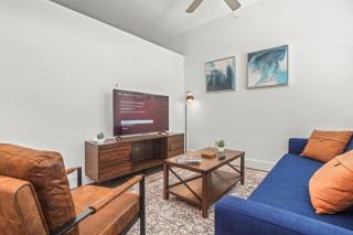 Pampering New Unit Studio 1Ba Pool, Golf Sim - Austin - 0