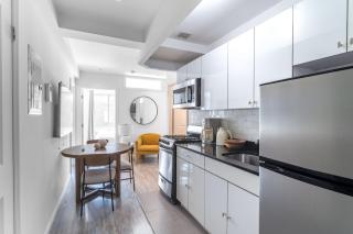 3BR 1BA Charmer Near Near Times Square & Broadway - New York - 3