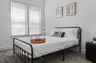 Luxurious New Unit 2Bd2Ba Pool, Golf Sim - Austin - 8