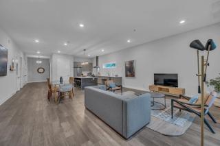 Oasis on 2nd #202 - Nashville - 8