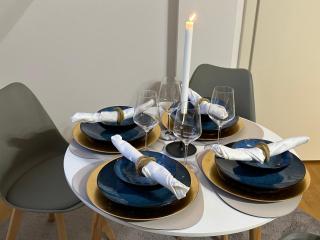 bella casa - Business&Family, 100m vom Konzerteingang Schloß, Parkplatz, SmartTV, Netflix, Waschmaschine, 24h Checkin, 46qm, AP 16 - Ludwigsburg - 1