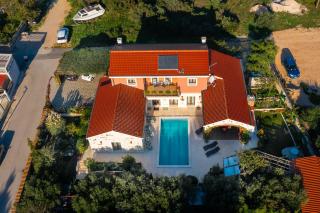 Villa Pamaroka - 0