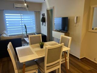 Departamento de 1 dormitorio a metros del Monumento Nacional a la Bandera con cochera opcional - 7