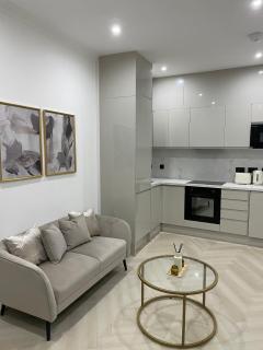 Stylish 2 Bed Luxury Apartment 10 Mins to Central LDN - Londra - 0