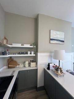 No 6 Lansdowne - 7