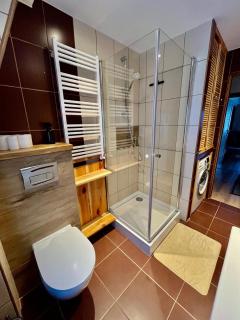 W parku przy teatrze - 1