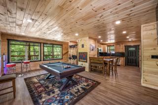Smoky Best - Mountain Top Hideaway - 5