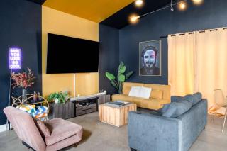 Paradise Pool Palace - 4 min Uber to 6th St - Austin - 2