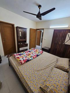 Cozy 2-Bedroom Apt - 9