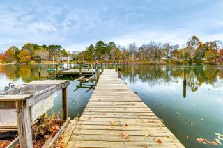 Screened Patio, Deck and Grill Saint Inigoes Home! - - 0