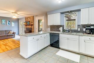 Screened Patio, Deck and Grill Saint Inigoes Home! - - 4