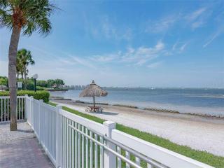 Relaxing Spacious Coastal 3bd Gulfport Paradise - St. Petersburg - 4