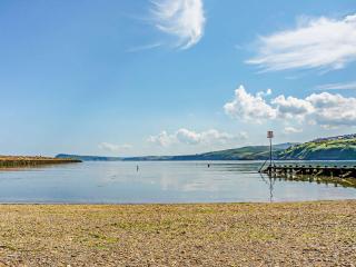 1 Bed in Goodwick FB158 - Goodwick - 1