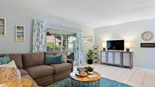 Spacious Bright Paradise Beach 1bd Modern Condo - São Petersburgo - 5