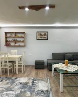 Korca Central Apartment - 1