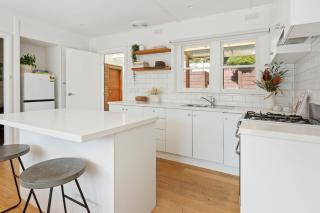 Thomsons Retreat Pet Friendly Coastal Chic - Rye - 3