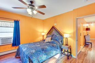 Near Historic Sites Bright Hyde Park Guest Suite - 1