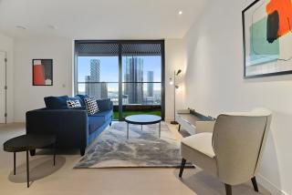 Canary Wharf Central Skyline Suits - London - 6