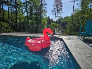 Lake Norman Home Lake Access with Heated Pool & Hot Tub - Terrell - 8