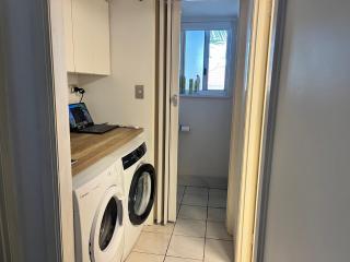 The Burlington Holiday Apartments - Maroochydore - 4