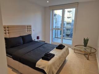 EC Central Residence - London - 9