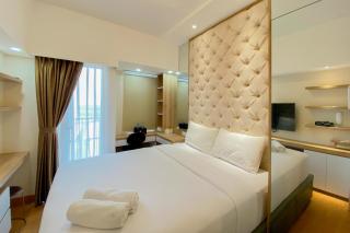 Best and Comfy Studio Tokyo Riverside PIK 2 Apartment By Travelio - Rawalembang - 8