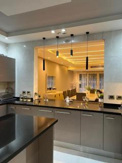 Standalone Villa in New Cairo, Private swimming pool and modern furniture - Il Cairo - 3