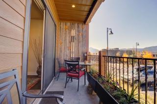 Sail Lofts 101 condo - 9
