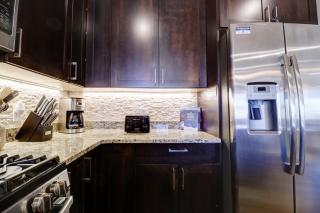 Sail Lofts 101 condo - 2