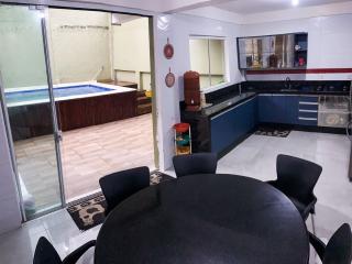 Casa próxima a praia com piscina! - Balneário Camboriú - 4