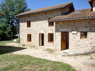 Gîte Charmant avec Jardin Privatif, Cheminée, et Activités Nature Proches, Animaux Acceptés - FR-1-496-66 - Les Salles - 0