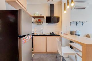 Modern Look and Comfy 1BR Asatti Apartment By Travelio - Tangerang - 3