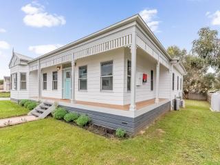 Casuarina - Cowes - 9