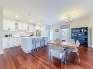Casuarina - Cowes - 4