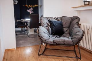 bold & black - balcony - Netflix - Wifi - 5 Person - Bochum - 1