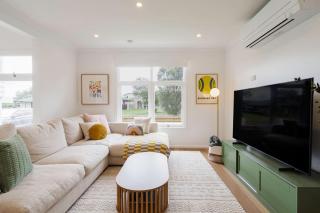 Hamptons on Heales - Classic Beach House Charm - Dromana - 4