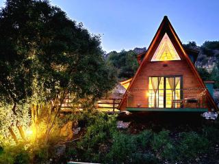 Mountain Glamping Cabin With Kids Playground and Pool - Arakapas - 3